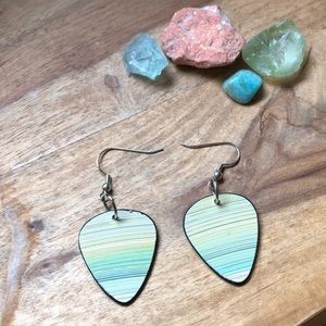🔥 Nashville Guitar Pick Earrings 🔥